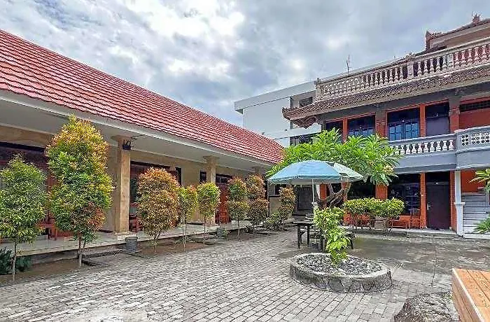 Mahendra 3* Kuta (Bali)