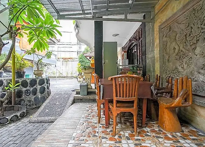 Mahendra Guest house 3*